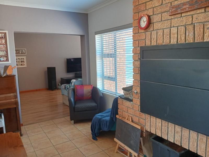 4 Bedroom Property for Sale in Brackenfell South Western Cape